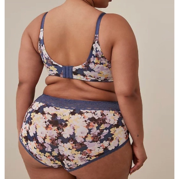 🆕 Floral Second Skin Mid Rise Brief Lace Trim Panty 3 3X 22-24 NWT Torrid New! - Picture 4 of 5